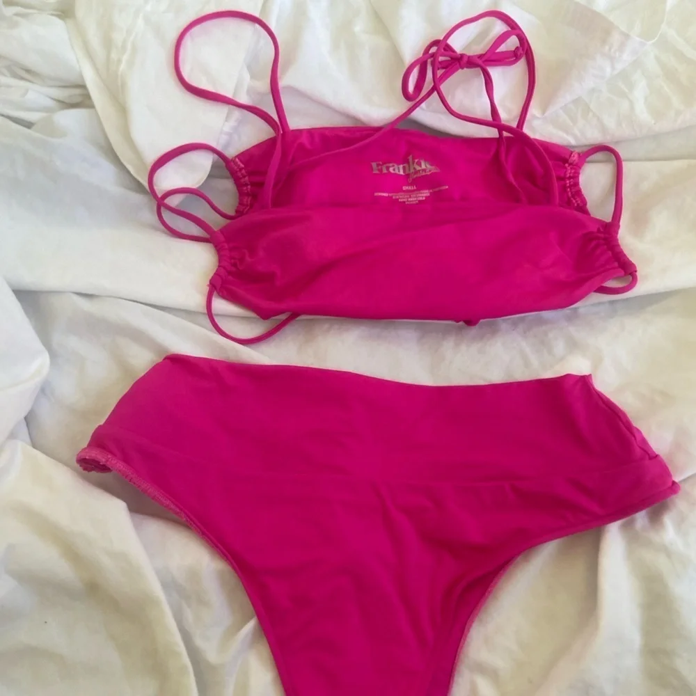 Frankie’s Bikini pink Bikini Set Size Small
